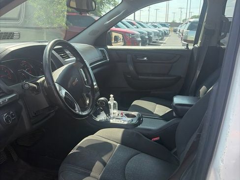 Used 2015 GMC Acadia SLE FWD image 8