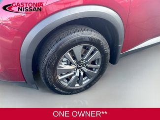 Used 2024 Nissan Pathfinder SV FWD video 3