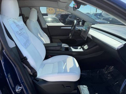 Used 2023 Tesla Model Y Long Range AWD/4WD image 19