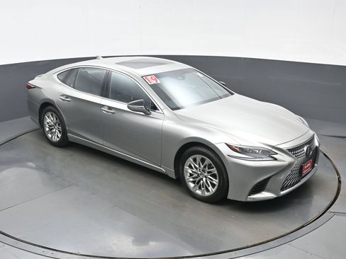 Used 2019 Lexus LS 500 AWD w/ Accessory Package (Z2) image 36