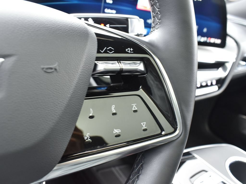 Certified 2024 Cadillac Lyriq Sport AWD/4WD image 16