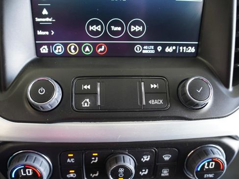 Used 2023 GMC Acadia SLT image 21