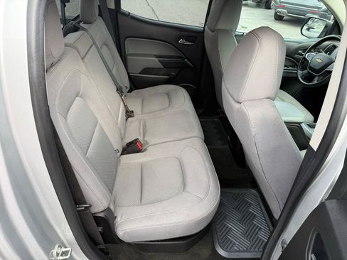 Used 2018 Chevrolet Colorado LT w/ LT Convenience Package RWD image 19