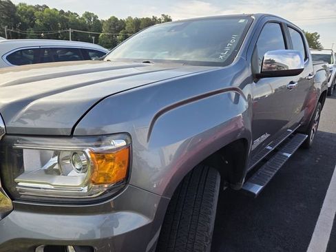 Used 2020 GMC Canyon Denali RWD image 5