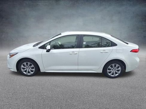 Used 2023 Toyota Corolla LE FWD image 5