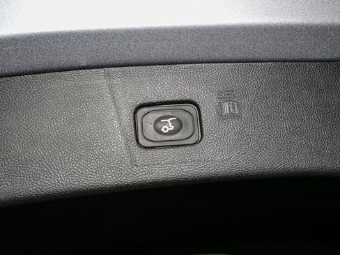 Used 2024 Ford Edge SEL w/ Convenience Package image 12