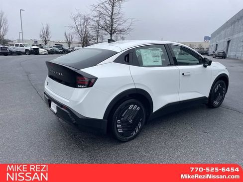 New 2026 Nissan Leaf image 3