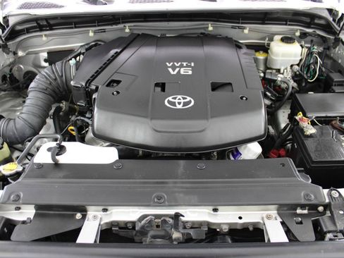 Used 2008 Toyota FJ Cruiser 2WD image 64