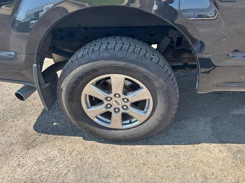 Used 2018 Ford F150 XLT w/ Equipment Group 302A Luxury RWD image 24