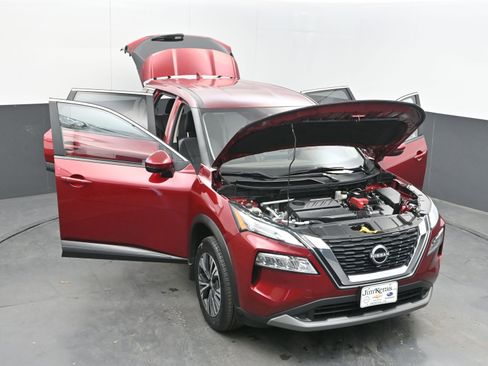 Certified 2023 Nissan Rogue SV image 38