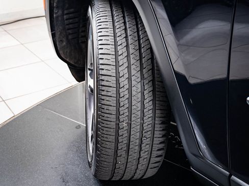 Used 2022 Jeep Grand Cherokee Limited 4xe image 38