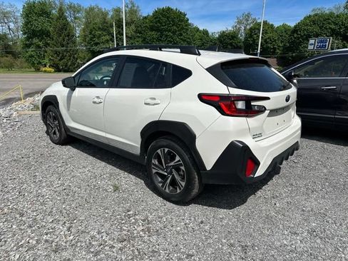 Used 2025 Subaru Crosstrek 2.5i Premium AWD/4WD image 2
