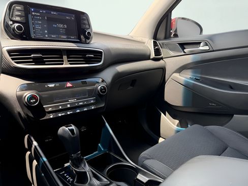 Used 2019 Hyundai Tucson Sport FWD image 65