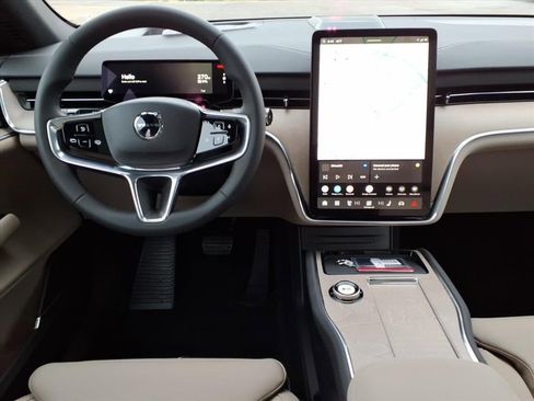 New 2026 Volvo EX90 Plus image 13