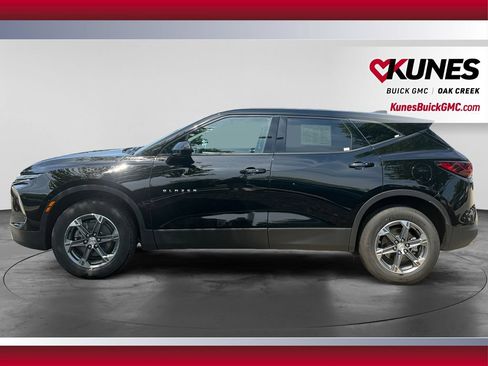 Used 2025 Chevrolet Blazer LT FWD image 6