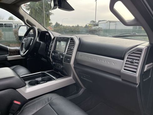 Used 2017 Ford F350 Lariat w/ Lariat Ultimate Package image 30