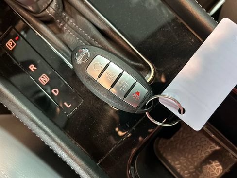 Used 2021 Nissan Kicks SR w/ SR Premium Package FWD image 20