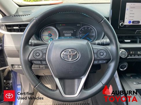 Certified 2024 Toyota Venza LE AWD/4WD image 34