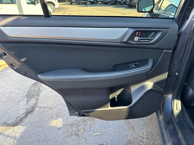 Used 2017 Subaru Outback 2.5i Premium AWD/4WD image 17