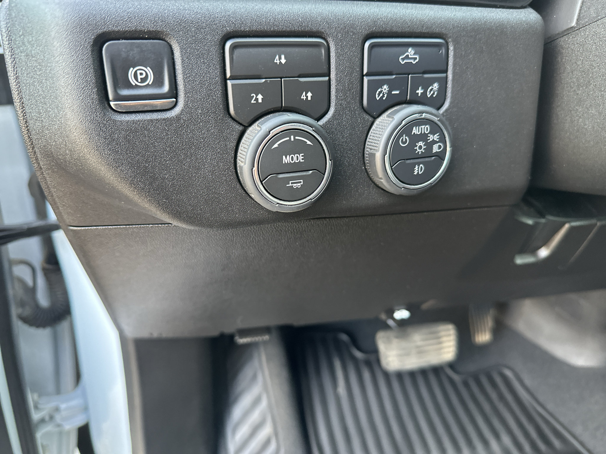 Used 2026 Chevrolet Silverado 3500 LT AWD/4WD image 24