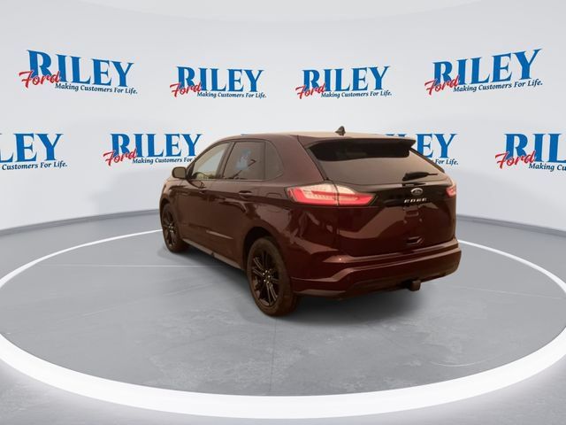 Certified 2024 Ford Edge ST-Line w/ Class II Trailer Tow Package AWD/4WD image 9