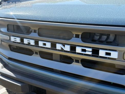 Used 2022 Ford Bronco Big Bend w/ Sasquatch Package image 8