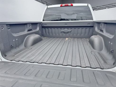Used 2018 Chevrolet Silverado 1500 Custom w/ Custom Value Package AWD/4WD image 7