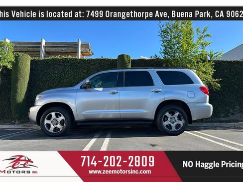 Used 2012 Toyota Sequoia SR5 w/ Sport Appearance Pkg image 11