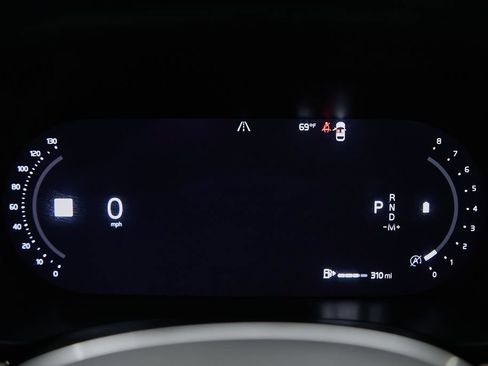 Certified 2023 Volvo XC60 B5 Core AWD/4WD image 14