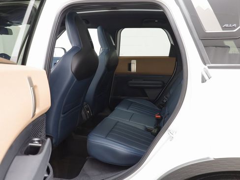 Certified 2025 MINI Cooper Countryman S image 13