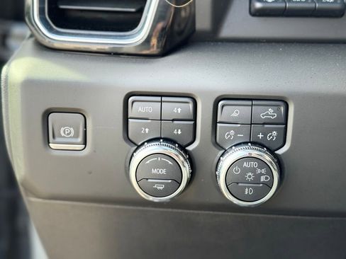 Used 2023 GMC Sierra 1500 Denali w/ Denali Reserve Package AWD/4WD image 20