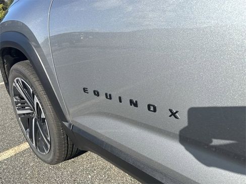 New 2026 Chevrolet Equinox RS w/ LPO, Floor Liner Package image 33