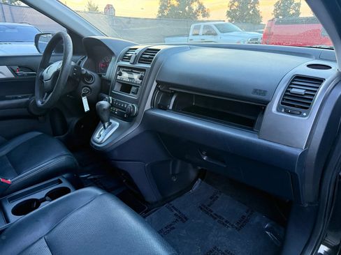Used 2011 Honda CR-V LX image 19