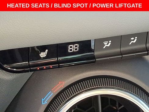 Used 2020 Chevrolet Blazer LT image 19