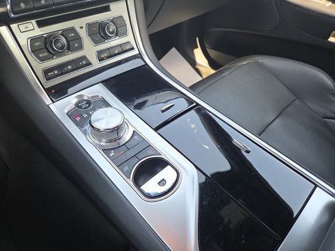 Used 2015 Jaguar XF Sport AWD/4WD image 17