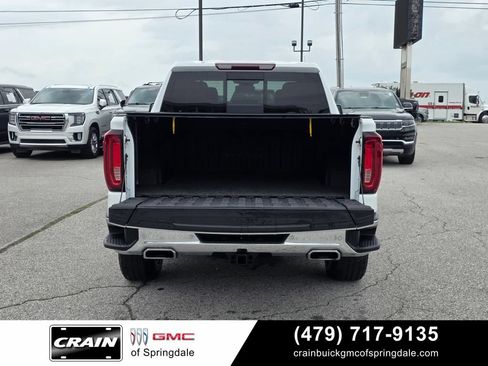 Used 2023 GMC Sierra 1500 SLT w/ SLT Premium Plus Package AWD/4WD image 7