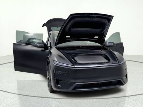 Used 2026 Tesla Model Y Performance AWD/4WD image 12