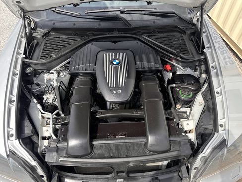 Used 2009 BMW X5 xDrive48i image 19