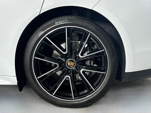 Used 2023 Porsche Panamera Platinum Edition image 33