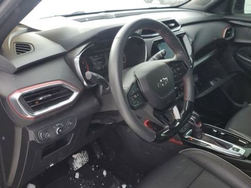 Used 2021 Chevrolet TrailBlazer RS w/ Convenience Package image 6