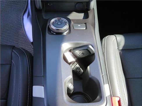 Used 2022 Ford Mustang Shelby GT500 w/ Technology Package image 23