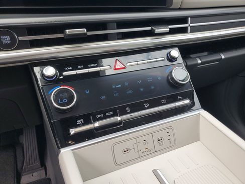 Used 2025 Hyundai Santa Fe SEL image 27