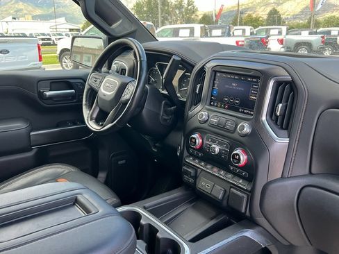 Used 2021 GMC Sierra 1500 AT4 w/ AT4 Premium Package AWD/4WD image 18