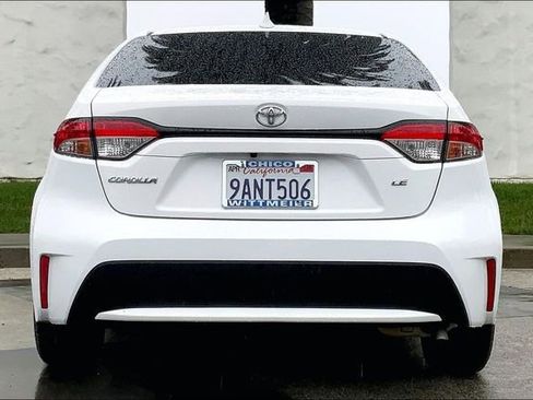 Used 2022 Toyota Corolla LE w/ LE Convenience Package image 4