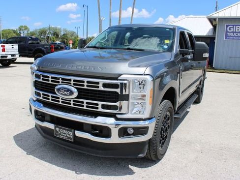Used 2026 Ford F250 XLT AWD/4WD image 3