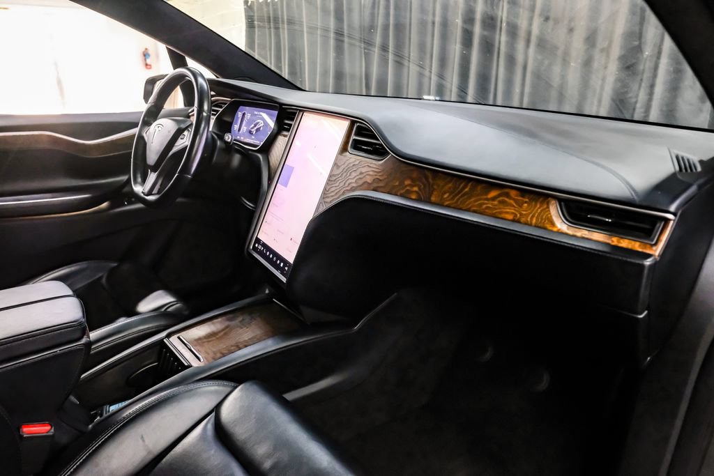 Used 2020 Tesla Model X Long Range AWD/4WD image 15