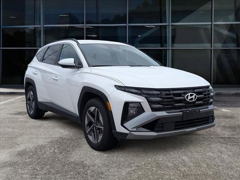 Used 2025 Hyundai Tucson SEL image 2