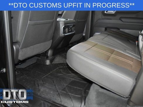 Used 2025 Chevrolet Silverado 1500 High Country w/ Midnight Edition AWD/4WD image 41