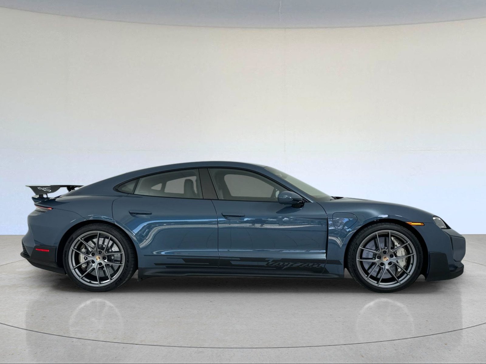 Certified 2025 Porsche Taycan Turbo GT AWD/4WD image 9