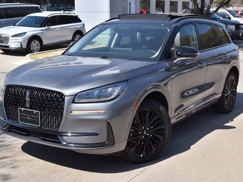 New 2026 Lincoln Corsair Premiere image 12